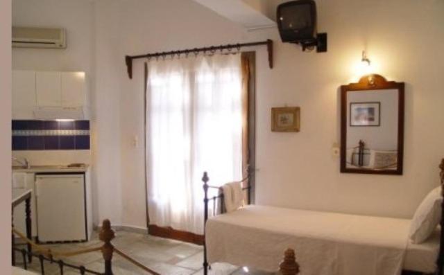 Pleoussa Studio And Apartments Skopelos Zimmer foto